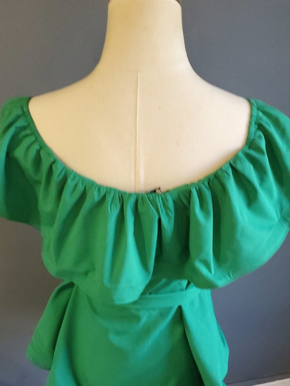 Haute Monde Emerald Green Off-Shoulder Ruffle Tie-Waist Blouse - Picture 4 of 13